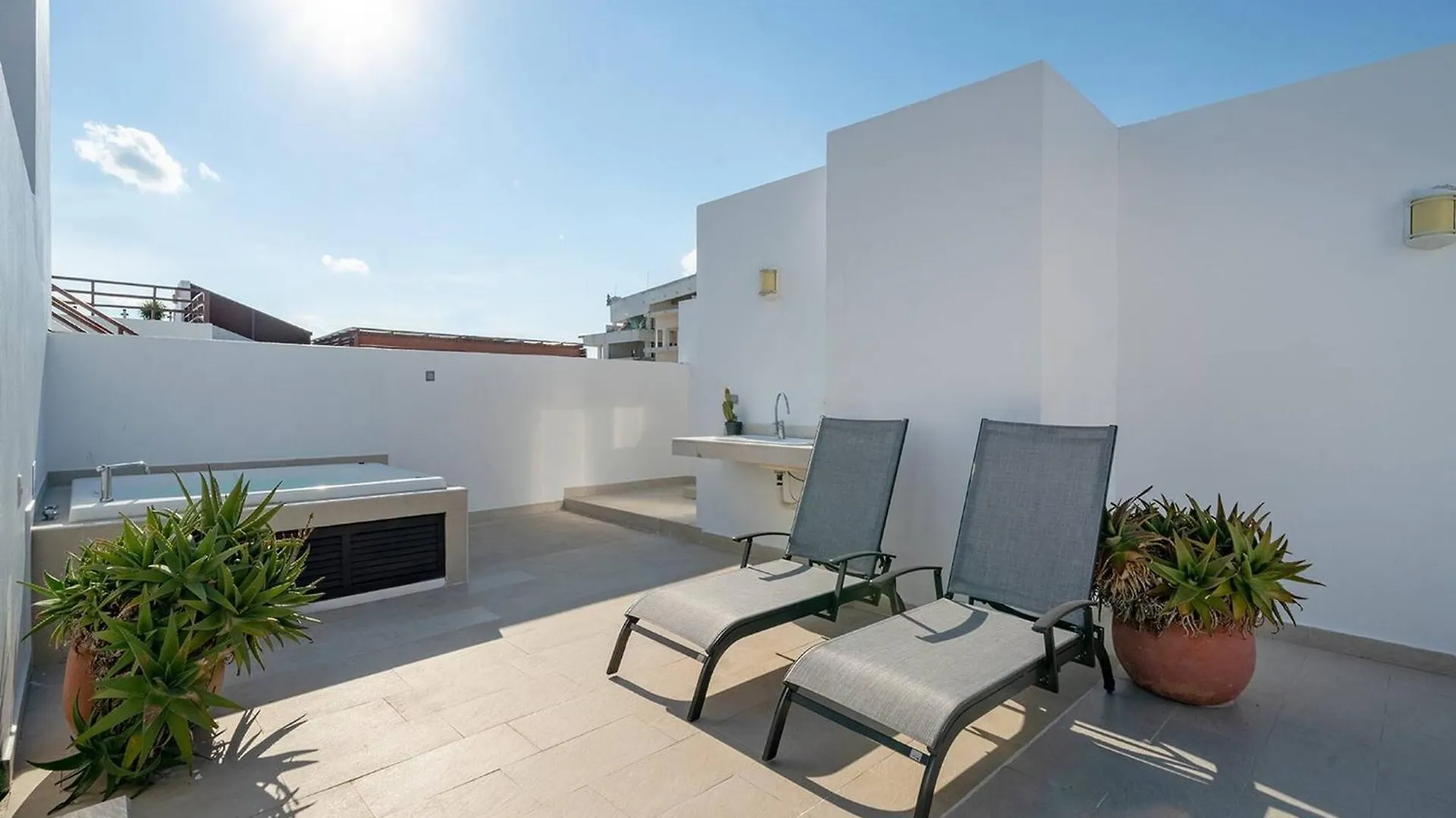 Penthouse Turquesa - Beachside - At Casa Del Mar Condos Playa del Carmen 0*,